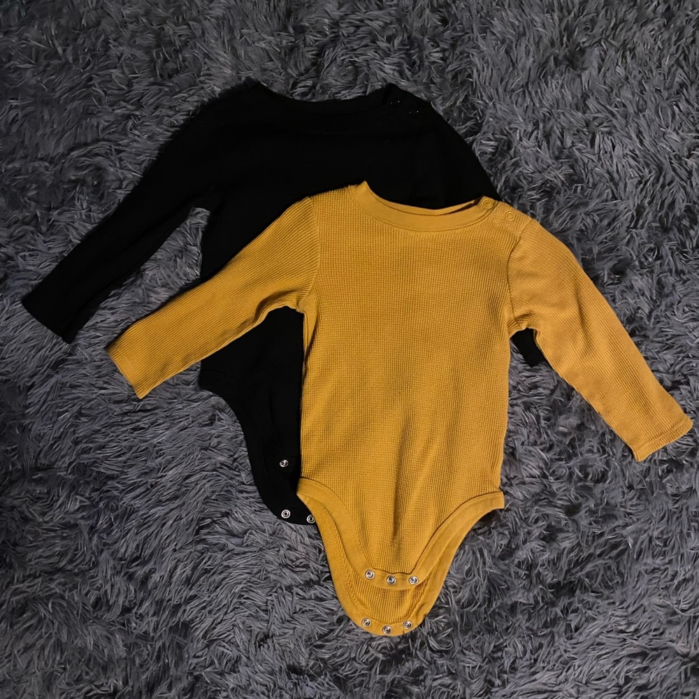 Garanimals Black and Yellow Kids Bodysuit Set